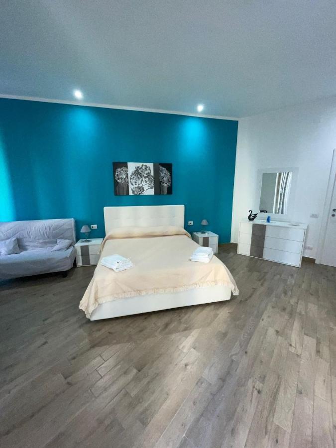 Dormire A Napoli Centro Holiday House Casa Vacanza Buitenkant foto