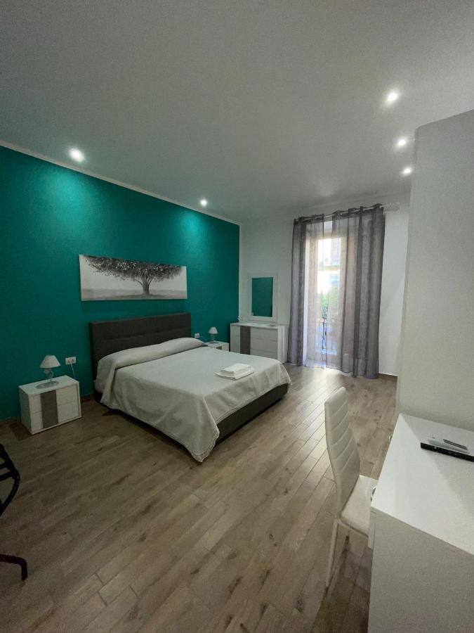 Dormire A Napoli Centro Holiday House Casa Vacanza Buitenkant foto