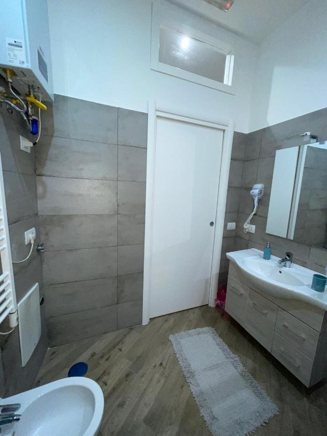 Dormire A Napoli Centro Holiday House Casa Vacanza Buitenkant foto